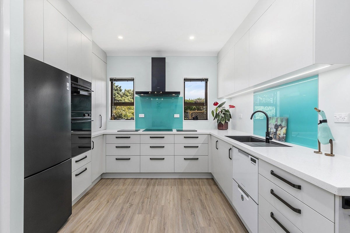 83 Ira Street, Miramar, Wellington - Carousel 2