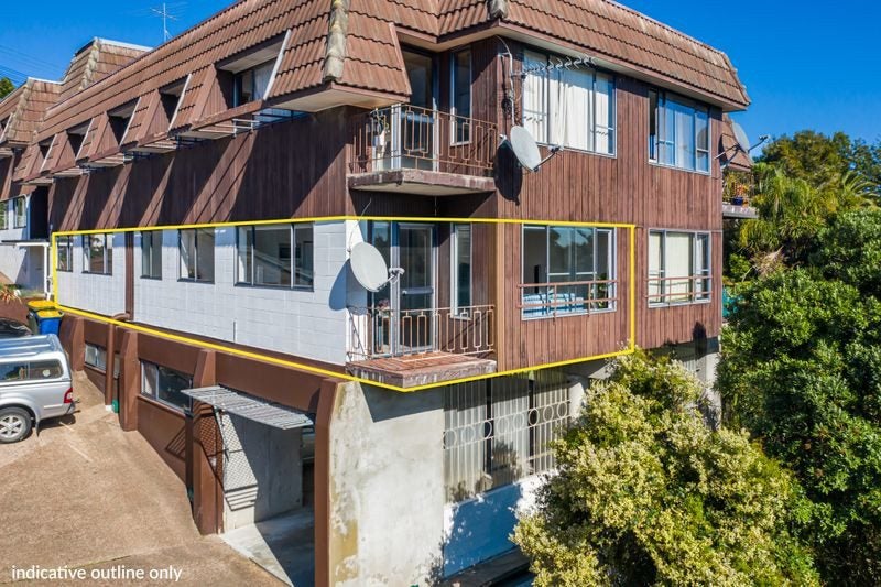 1/27 Rangatira Road, Birkdale, Auckland - Carousel 2