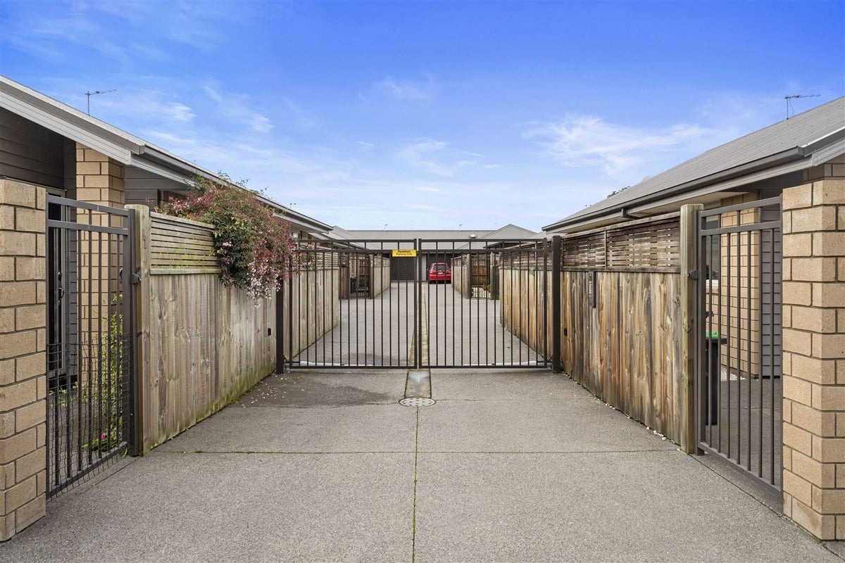 5/78 Marshland Road, Shirley, Christchurch - Carousel 14