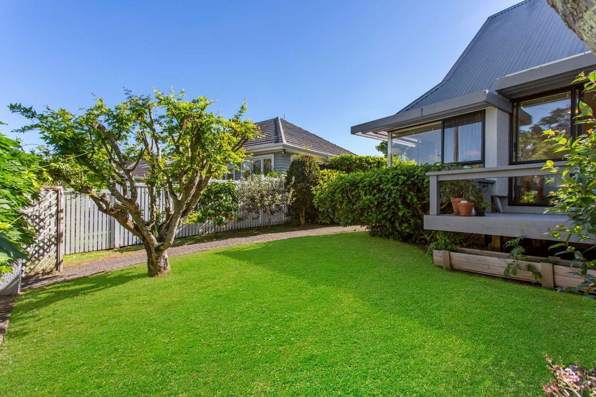 1C Blackett Crescent, Meadowbank, Auckland - Carousel 2