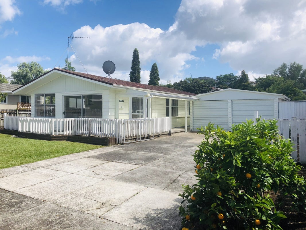 14 Kowhai Street, Hamilton Lake, Hamilton - Carousel 2