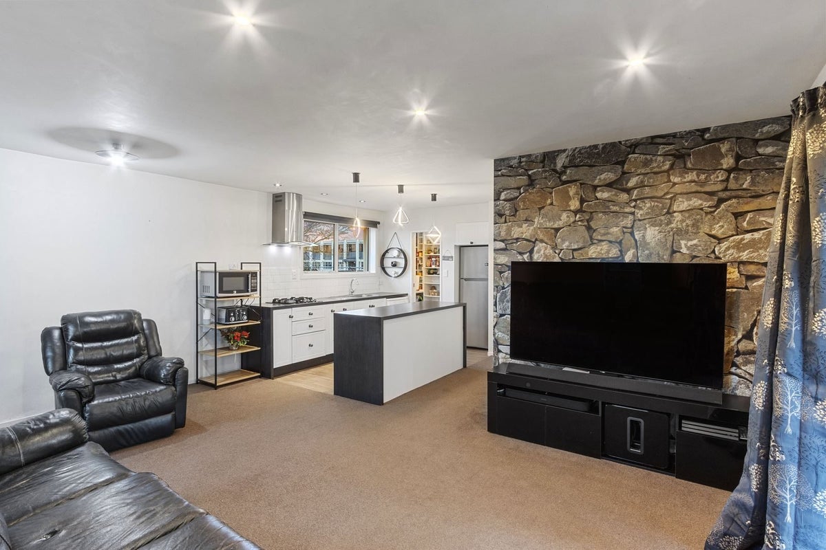 82 Buchanans Road, Hei Hei, Christchurch - Carousel 2