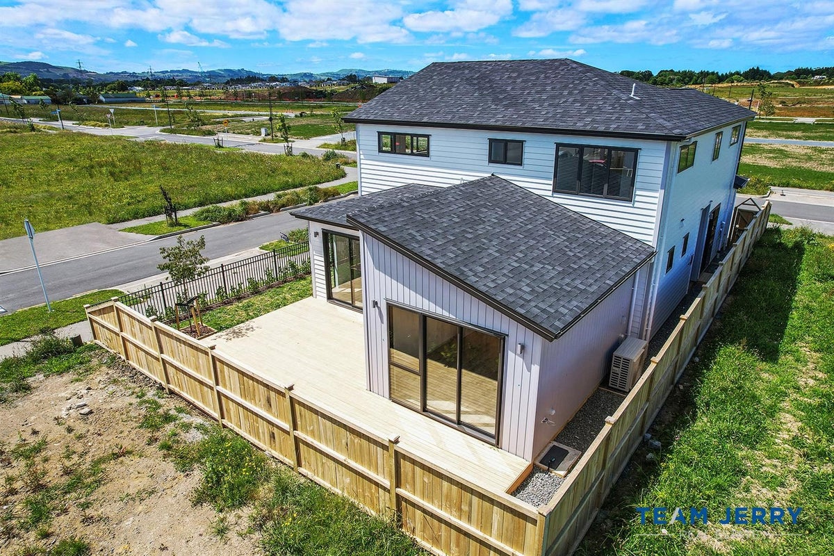 7 Kauitara Lane, Karaka, Papakura - Carousel 29
