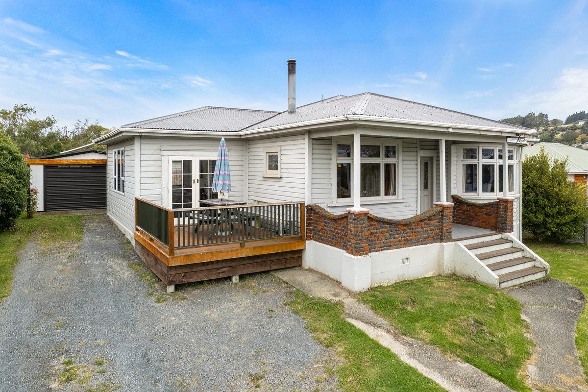 25 Abbotsford Road, Green Island, Dunedin - Carousel 1