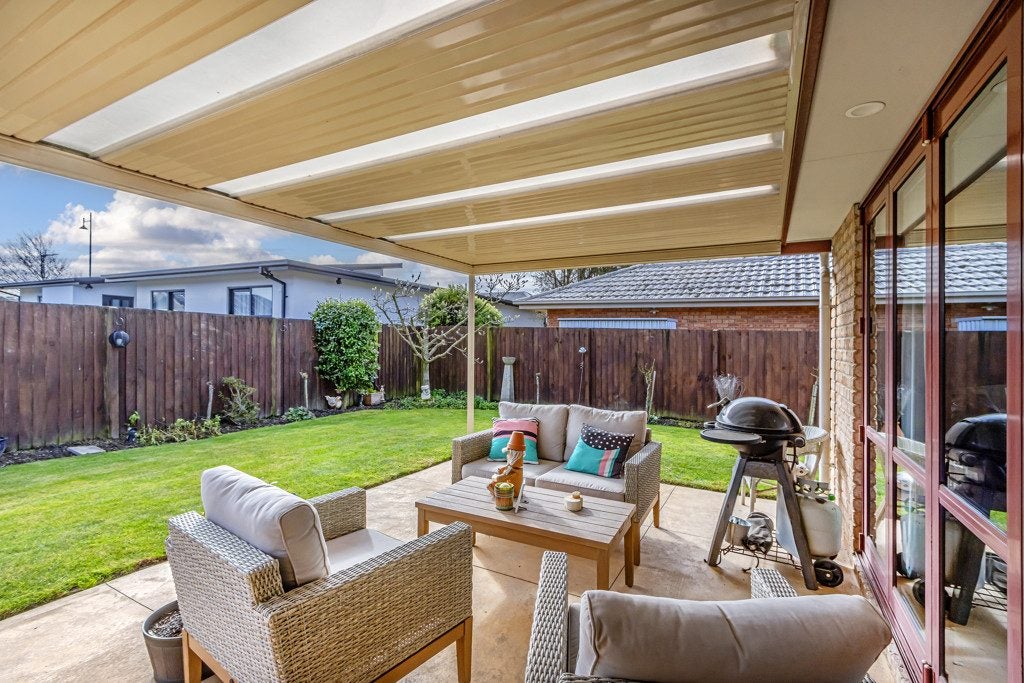 7 Cassinia Gardens, Aidanfield, Christchurch - Carousel 2