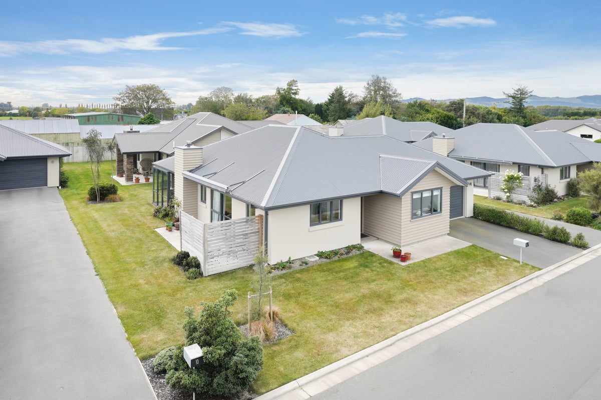 8 Clydesdale Way, Lincoln, Lincoln - Carousel 1