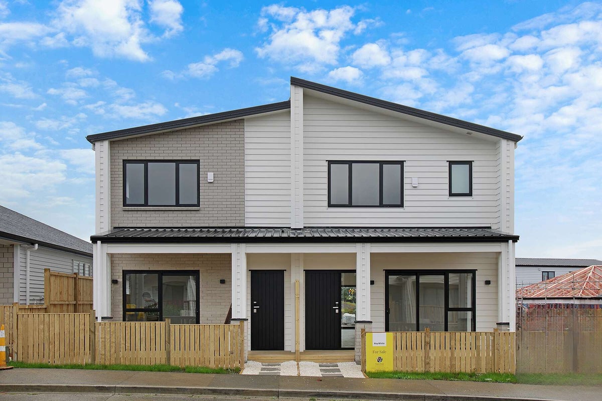 3 Noia Way, Karaka, Papakura - Carousel 1