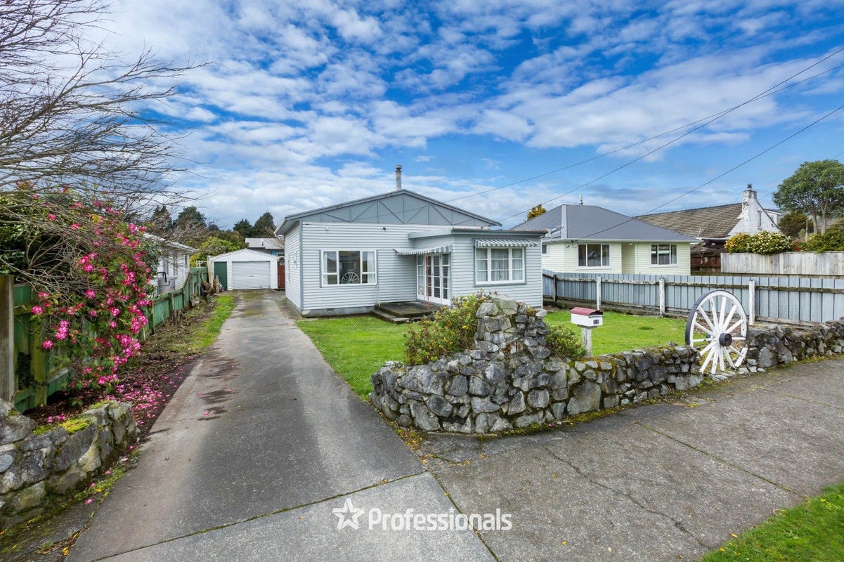 18 Moonshine Road, Trentham, Upper Hutt - Carousel 1