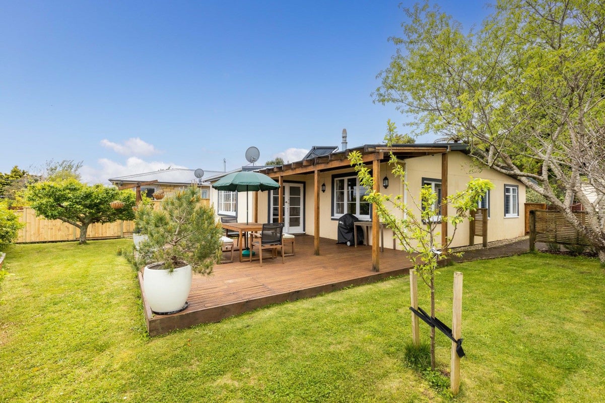 289 Tukapa Street, Hurdon, New Plymouth - Carousel 1