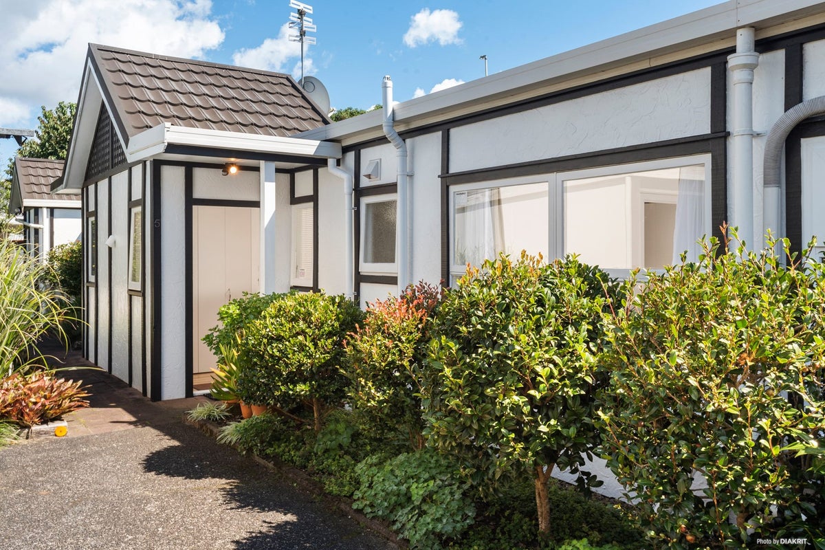 5/36 Tennyson Street, Balmoral, Auckland - Carousel 1