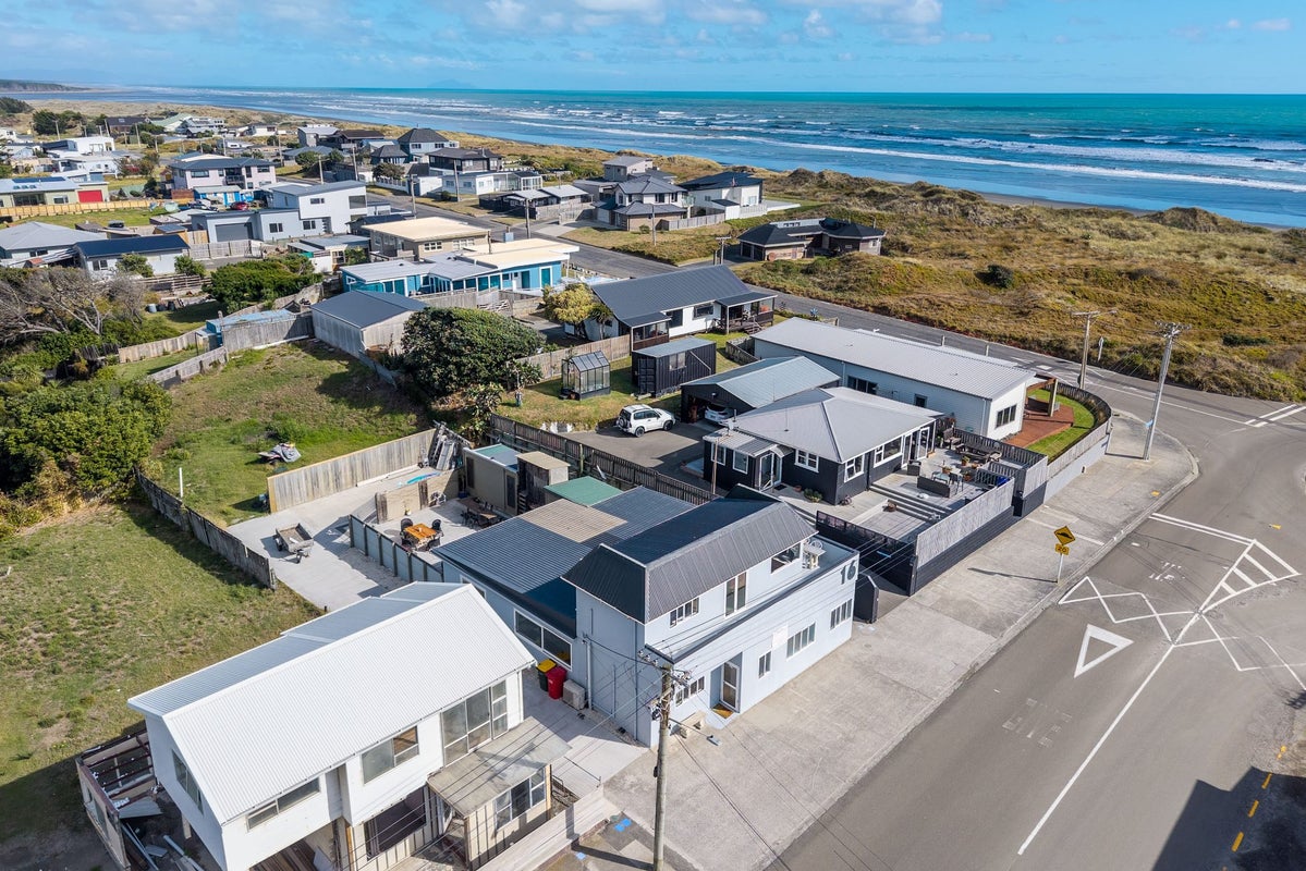 16A Ocean Beach Street, Foxton Beach, Foxton - Carousel 39
