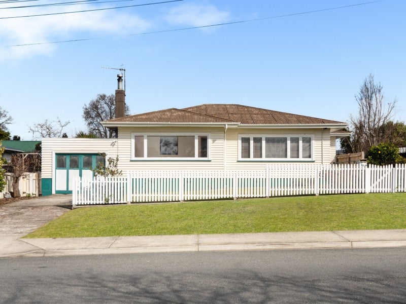 20 Kent Street, Gate Pa, Tauranga - Carousel 1