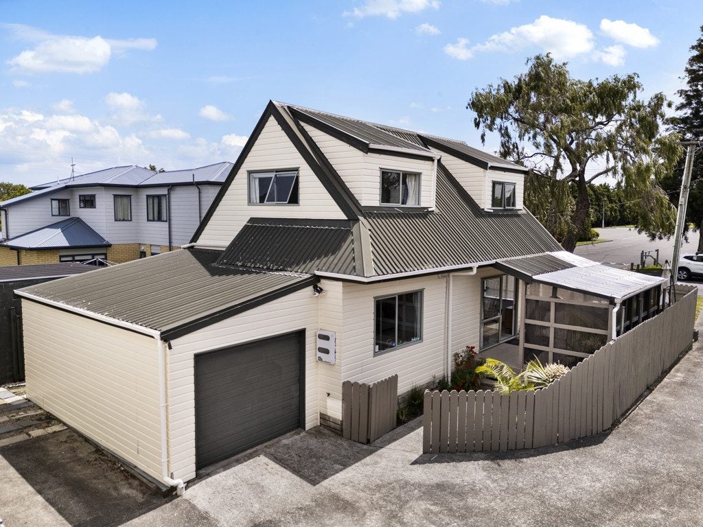 116 Riversdale Road, Avondale, Auckland - Carousel 1