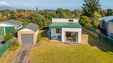 27 Koromiko Street, Otaki Beach, Otaki - Carousel 1