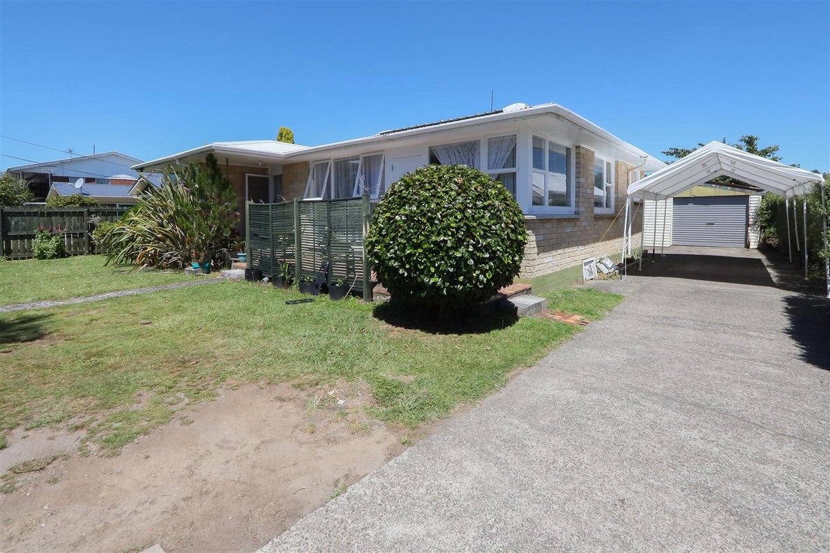 35 Ward Avenue, Fenton Park, Rotorua - Carousel 1