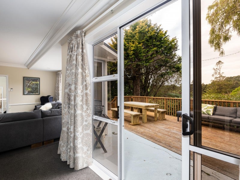 30 Holsworthy Road, Lower Vogeltown, New Plymouth - Carousel 23