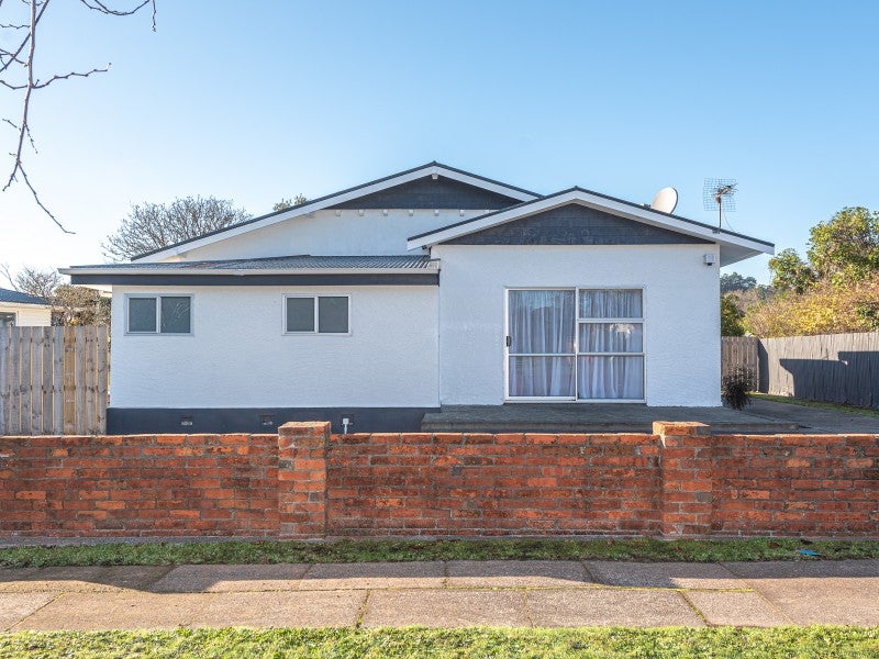 2 Delhi Avenue, Aramoho, Whanganui - Carousel 22