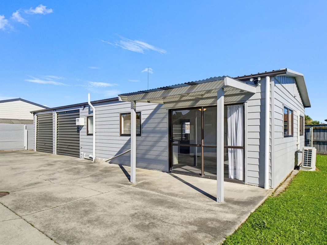 26 Cumberland Place, Kelvin Grove, Palmerston North, Manawatu / Whanganui - Carousel 2