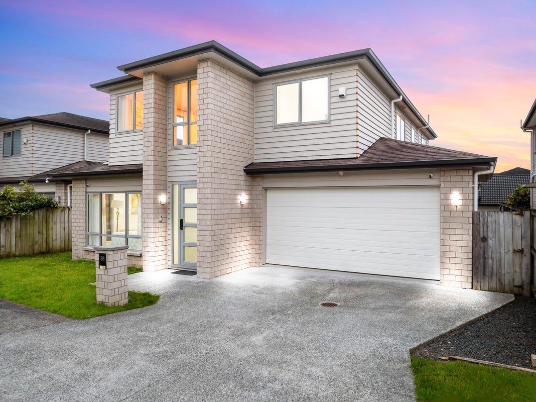 38 Clady Drive, Flat Bush, Auckland - Carousel 1