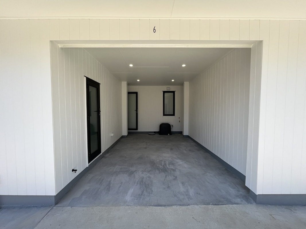 6/10 Fairclough Road, Beach Haven, Auckland - Carousel 12