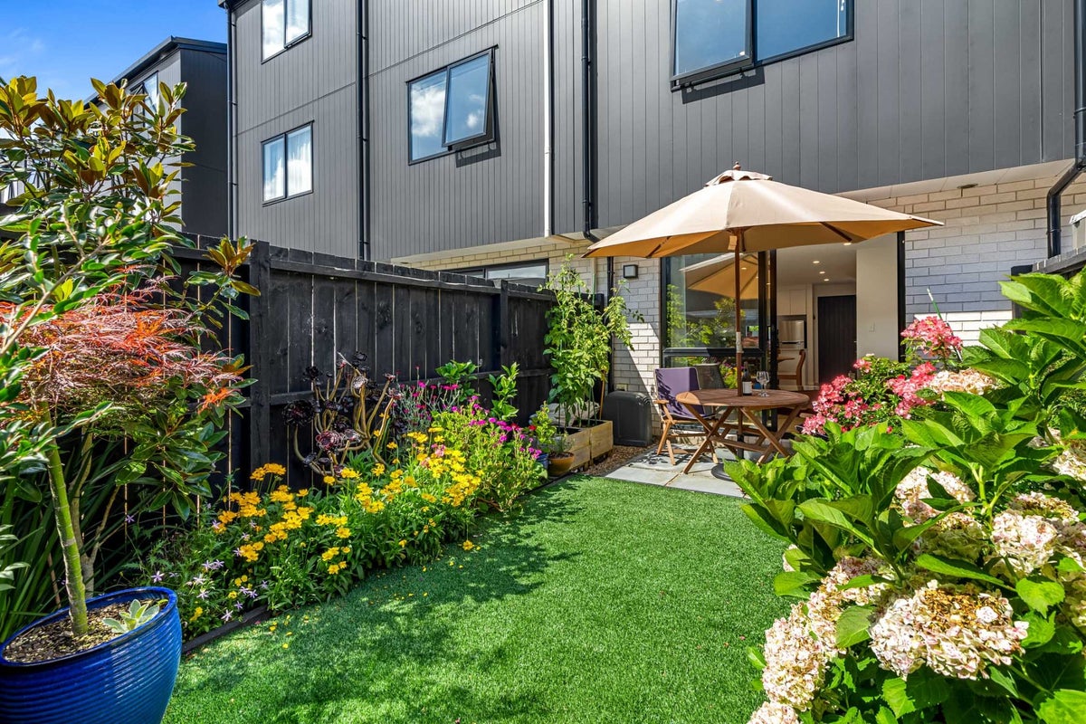 46 Ivy Nola Way, Henderson, Auckland - Carousel 2