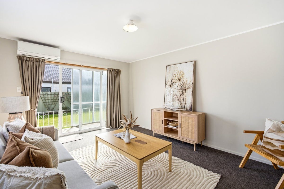 1/47 Gibson Drive, Hornby, Christchurch - Carousel 2