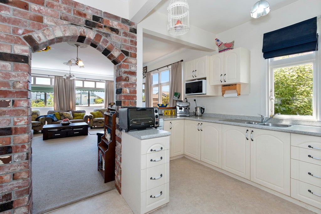 29 Hood Street, New Brighton, Christchurch - Carousel 1