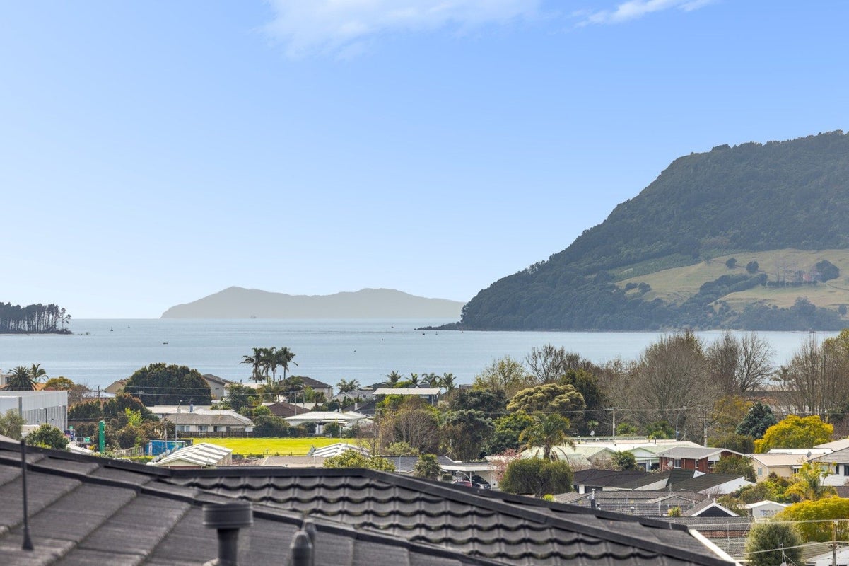 21 Milton Road, Otumoetai, Tauranga - Carousel 1