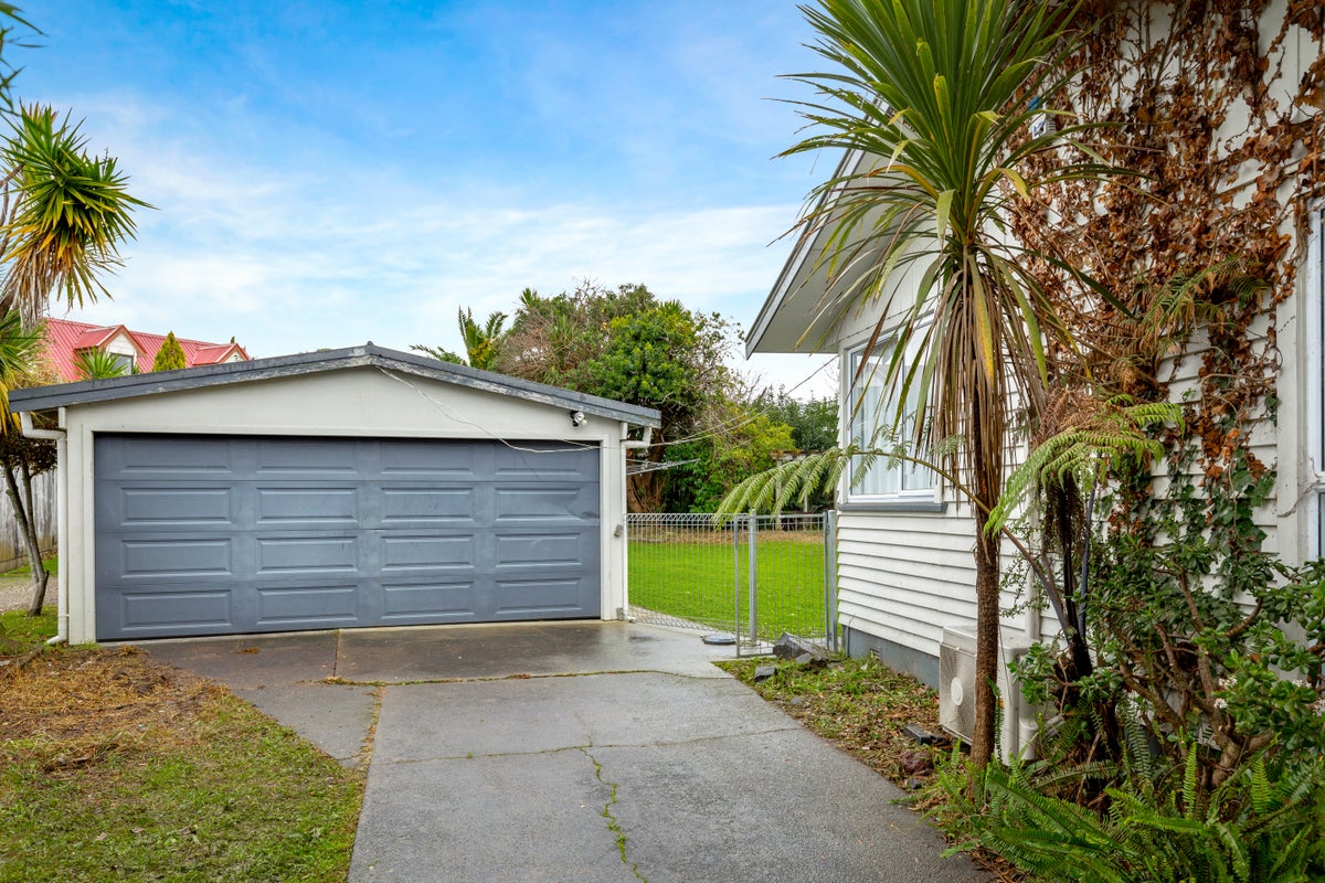 11A Lucinda Place, Glen Eden, Auckland - Carousel 18