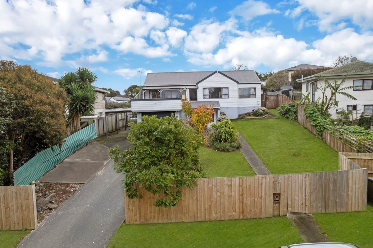 3 Banksia Place, Goodwood Heights, Auckland - Carousel 2