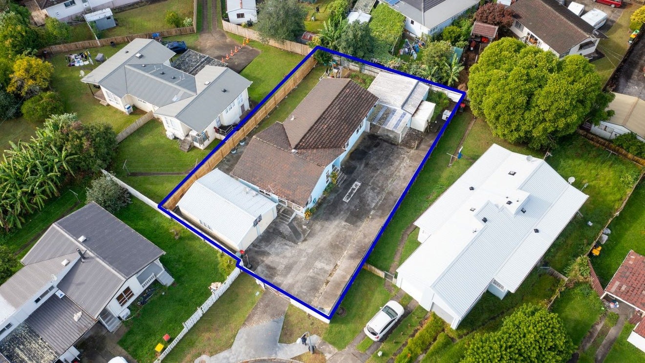 11 Citril Place, Red Hill, Papakura - Carousel 1