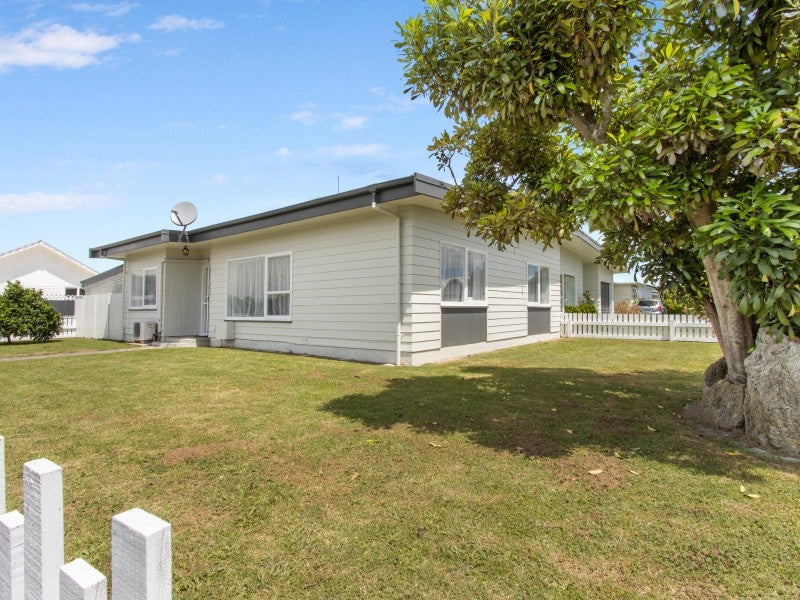 39 Arthur Hobson Avenue, Pirimai, Napier - Carousel 2