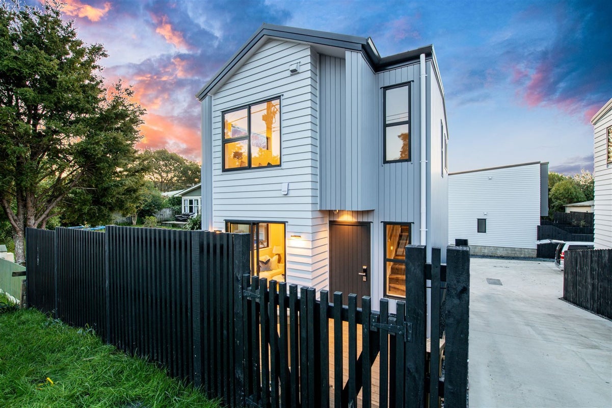 50A Sherwood Avenue, Te Atatu South, Auckland - Carousel 25