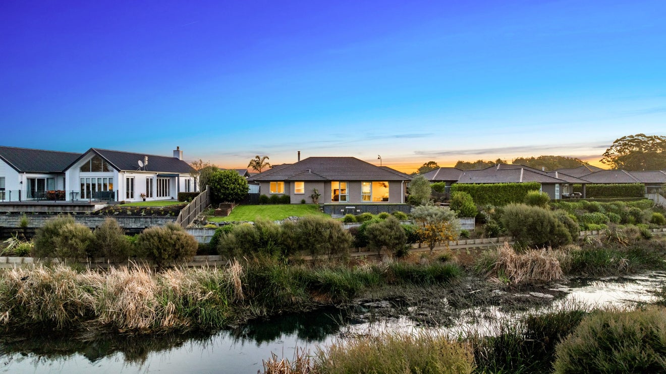 23 Pamela Christine Road, Patumahoe, Pukekohe - Carousel 1