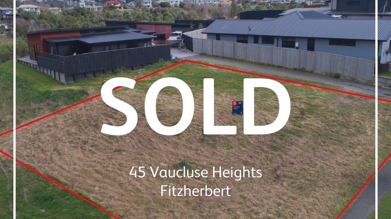 45 Vaucluse Heights, Fitzherbert, Palmerston North - Carousel 1