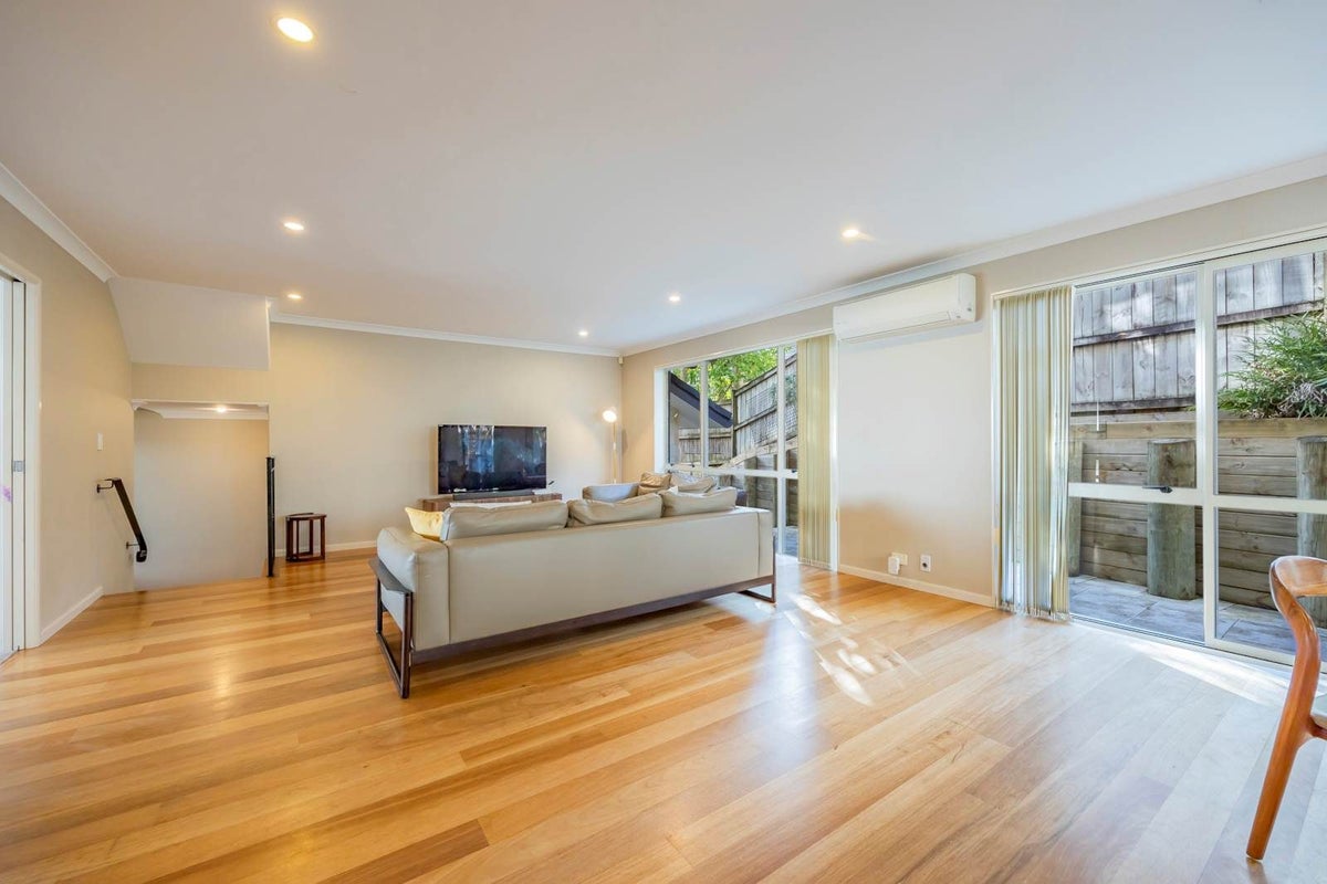 14 Bur Oak Terrace, Schnapper Rock, Auckland - Carousel 27