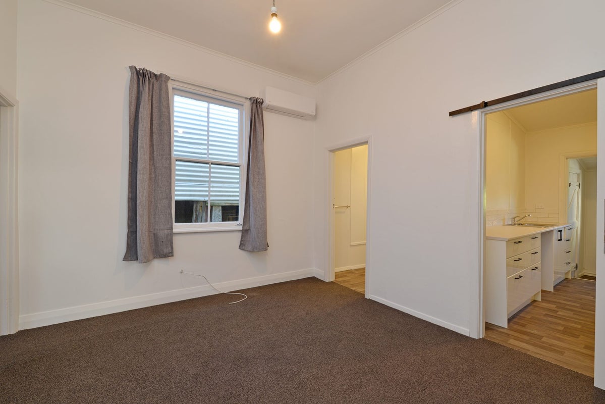 12 Devon Street, Aro Valley, Wellington - Carousel 8