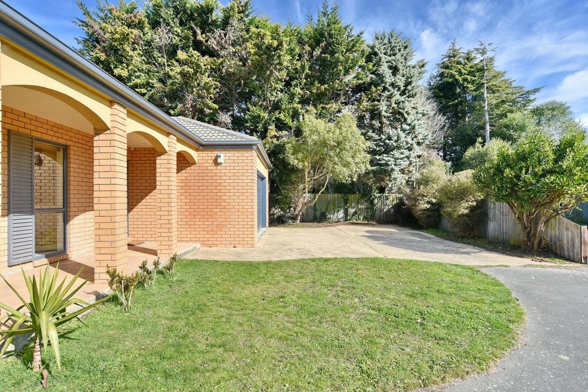 10 Riegler Place, Belfast, Christchurch - Carousel 30
