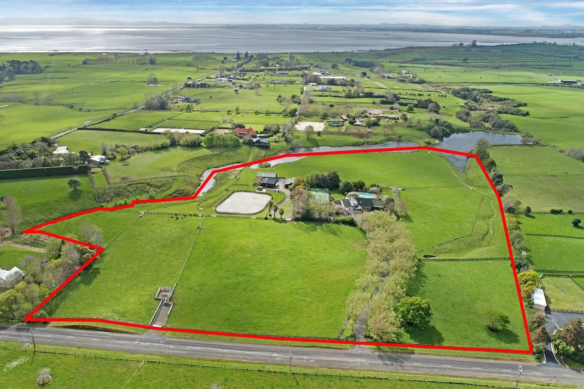 225 Laing Road, Karaka, Papakura - Carousel 1