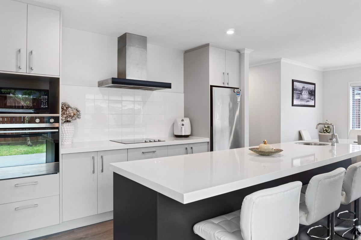 110 Penetaka Heights, Pyes Pa, Tauranga - Carousel 2