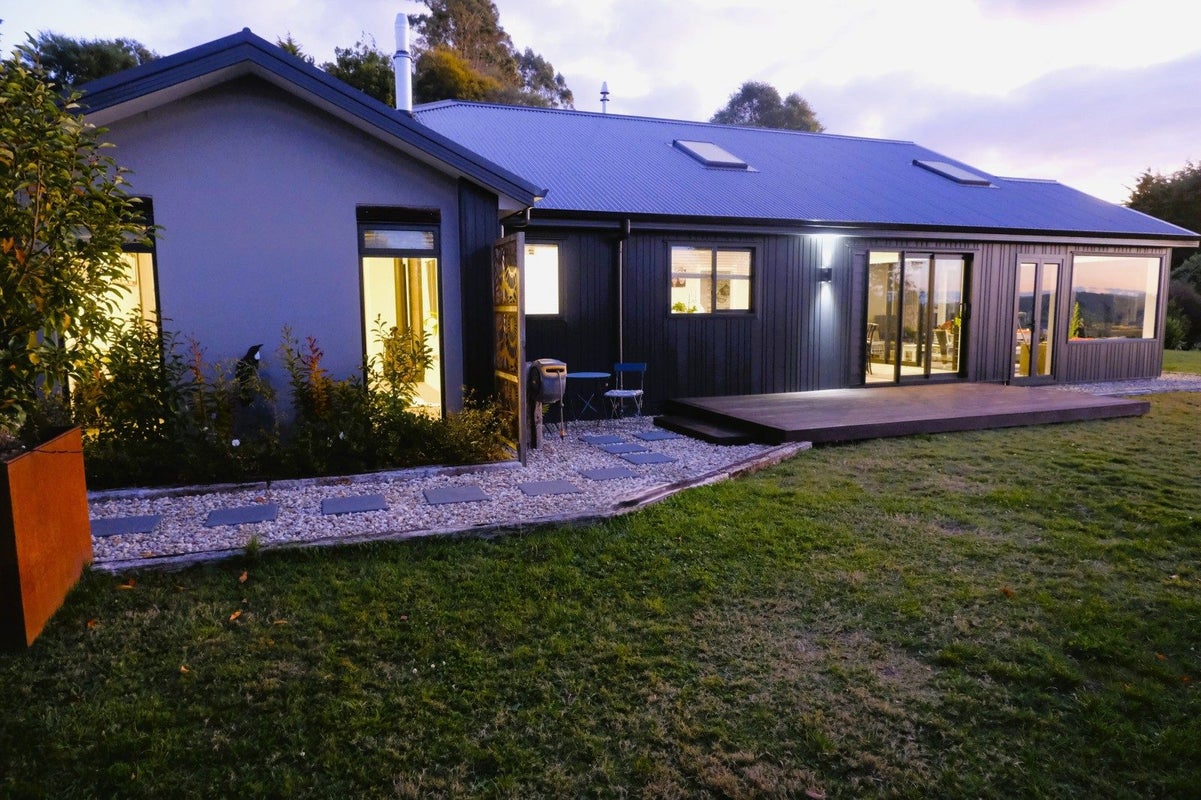 130 Highland Drive, Acacia Bay, Taupo - Carousel 1