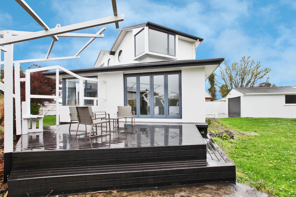 8 Shirldale Place, Avonhead, Christchurch - Carousel 1