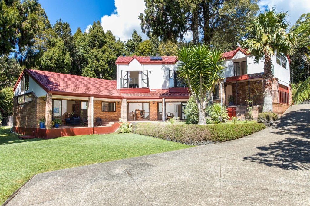 789 Scenic Drive, Henderson Valley, Auckland - Carousel 1