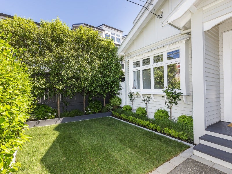 52 Glen Road, Kelburn, Wellington - Carousel 2