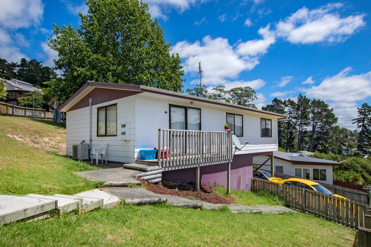22 Tikorangi Place, Morningside, Whangarei - Carousel 2