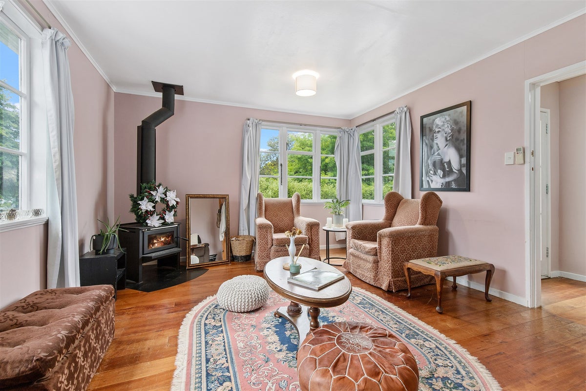 76 Fairfield Road, Fairfield, Hamilton - Carousel 1