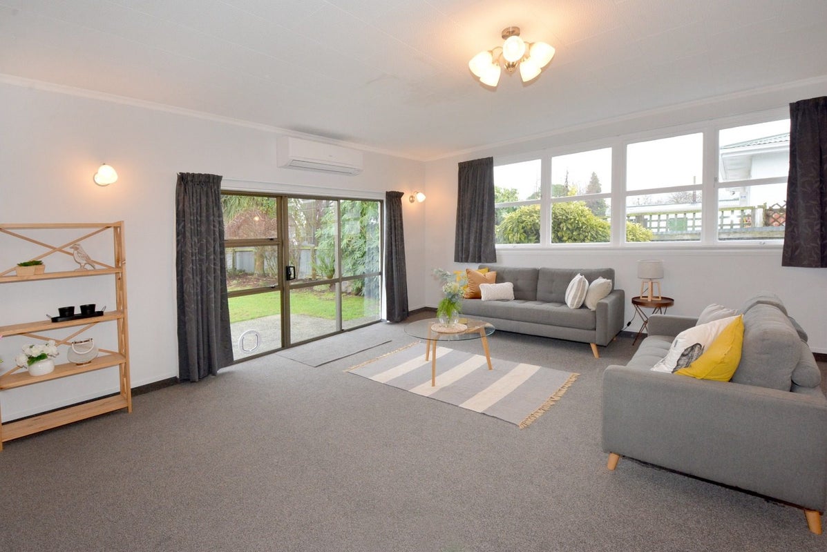 38 Stirling Crescent, Mosgiel, Mosgiel - Carousel 2