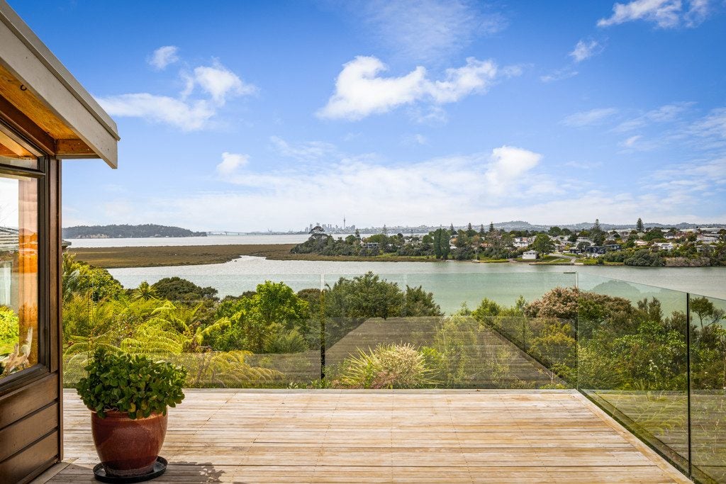 143 West Harbour Drive, West Harbour, Auckland - Carousel 2