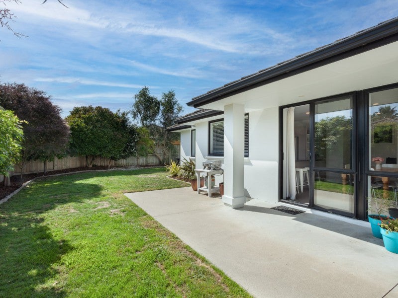 4 Parkwood Place, Papamoa Beach, Papamoa - Carousel 2
