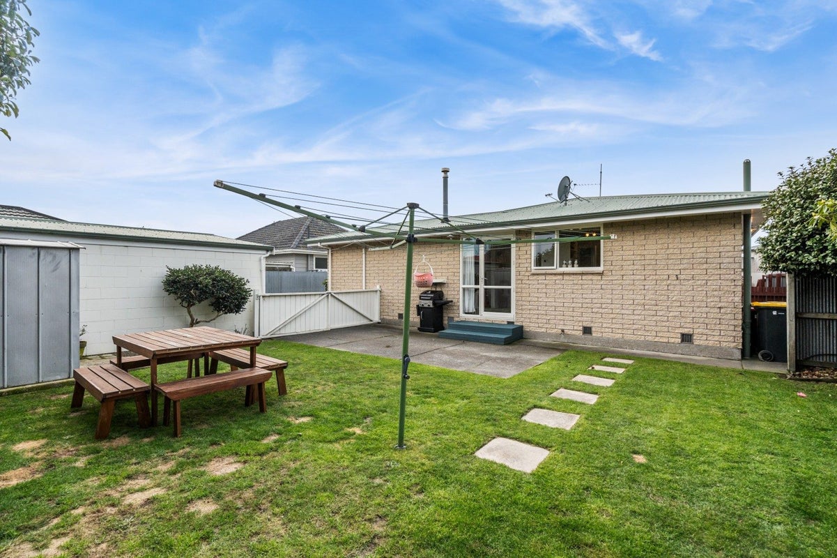 2/11 McBeath Avenue, Hoon Hay, Christchurch - Carousel 1